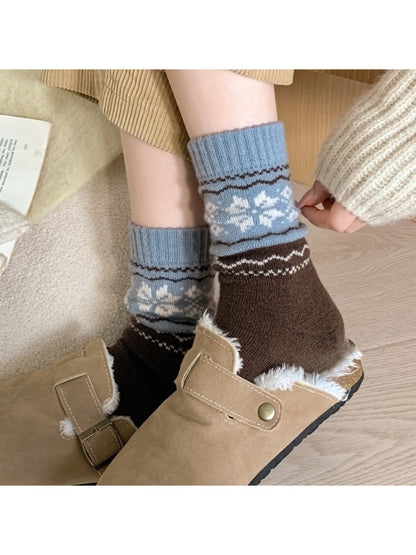 Rufia - Nordic Snowflake Crew Socks
