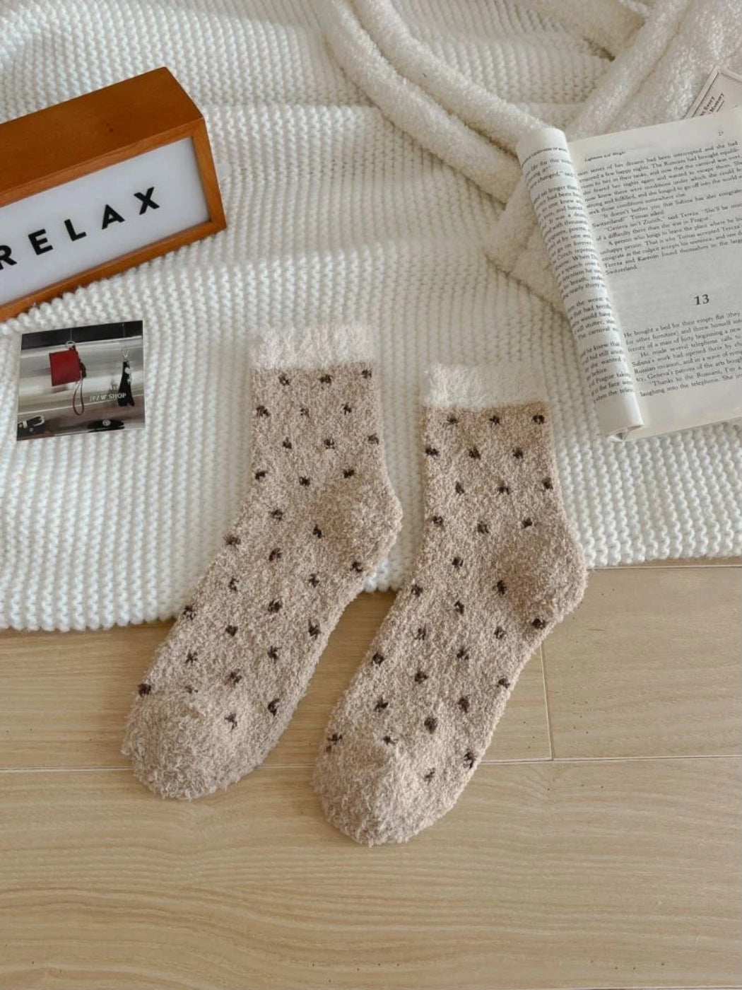 Rufia - Small Dot Pattern Contrast Cuff Socks