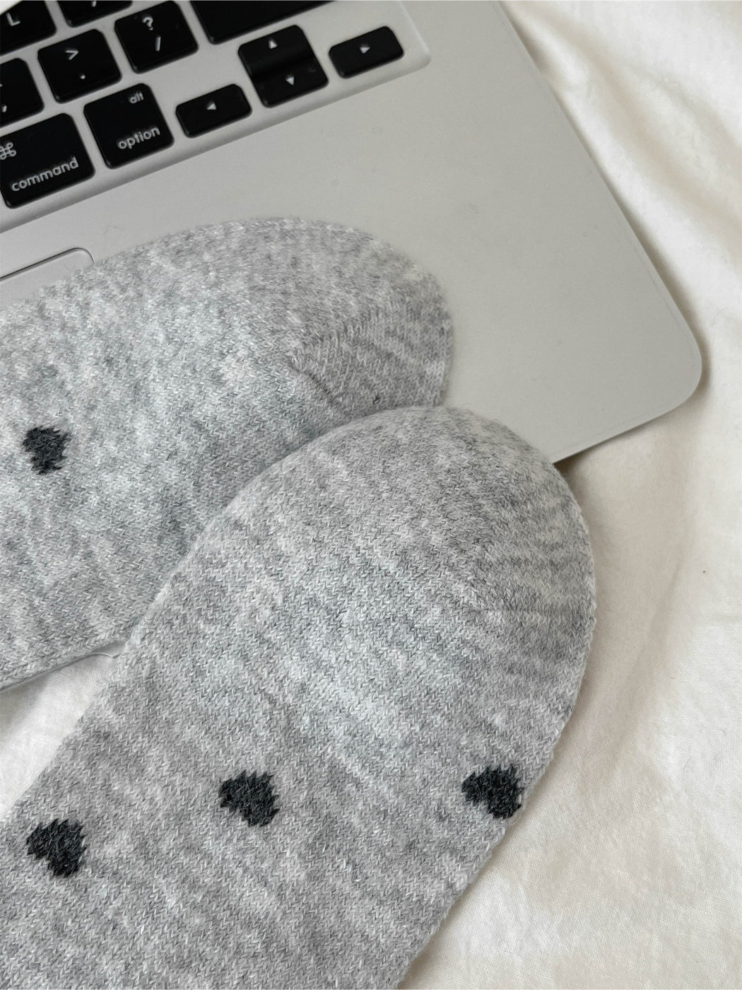 Rufia – Sweet Mid-Calf Socks with Heart & Bow Print