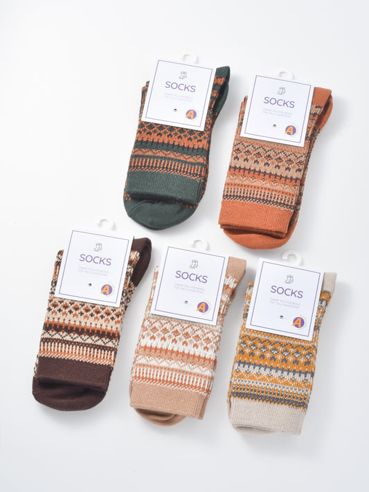 Rufia - Curved Pattern Mid-Calf Socks