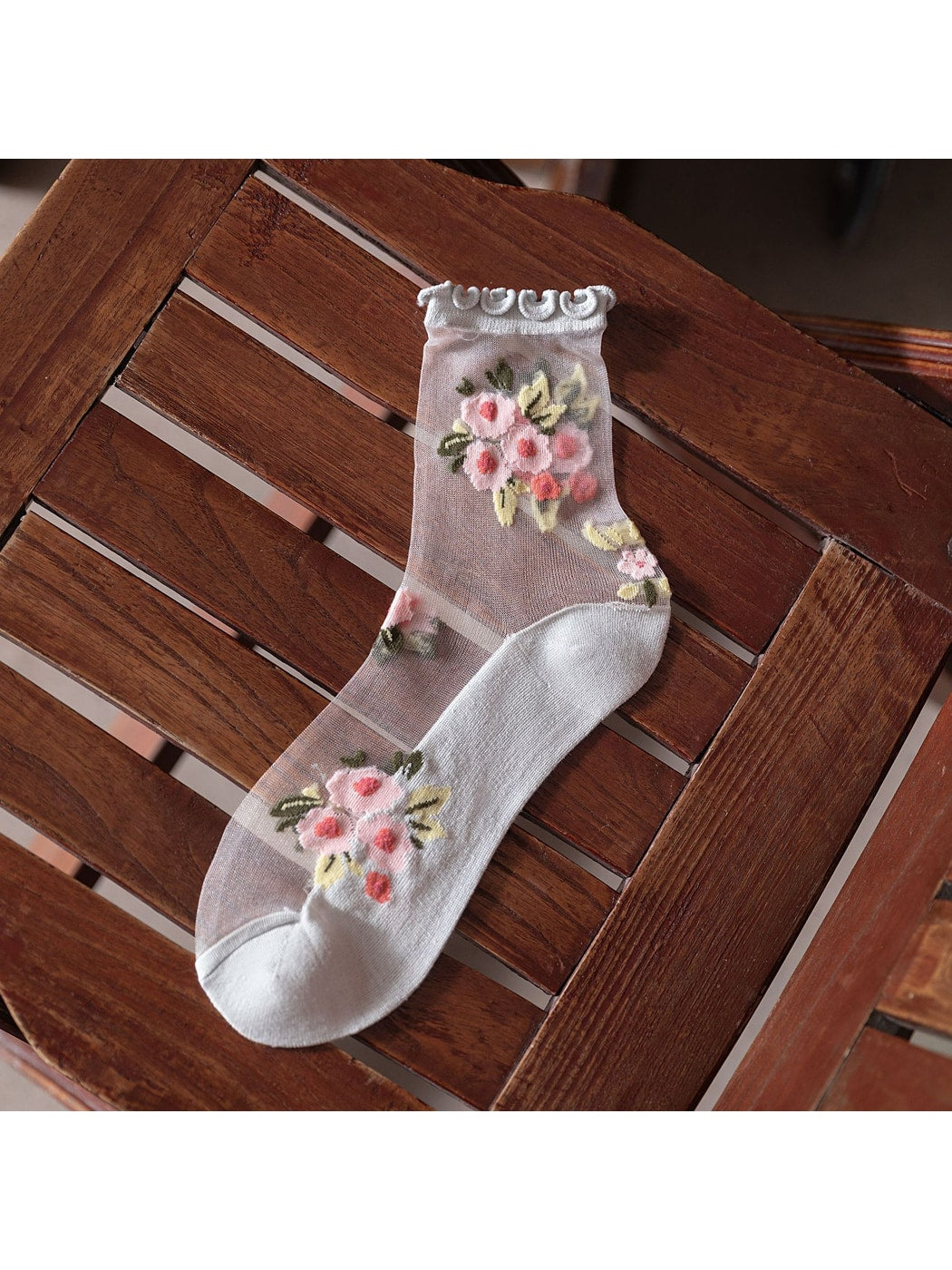 Rufia - Elegant Floral Pattern Ruffled Trim Crew Socks