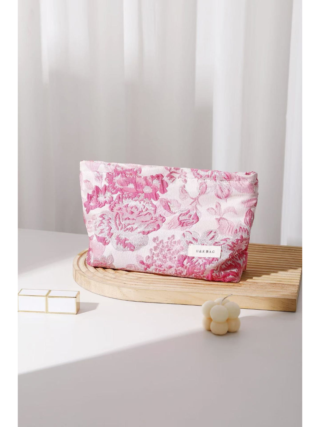 Cosbai - Vintage Floral Cosmetic Bag