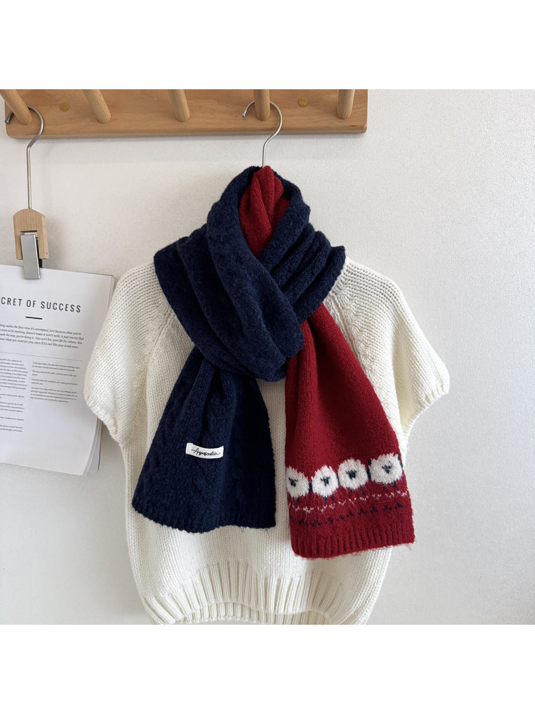 Scarvii - Sheep Motif Knit Scarf