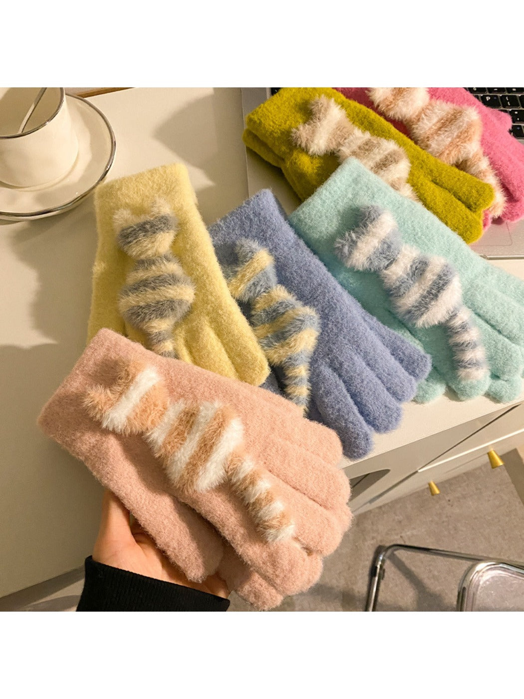 Gloving - Cozy Cat Striped Knit Gloves for Women