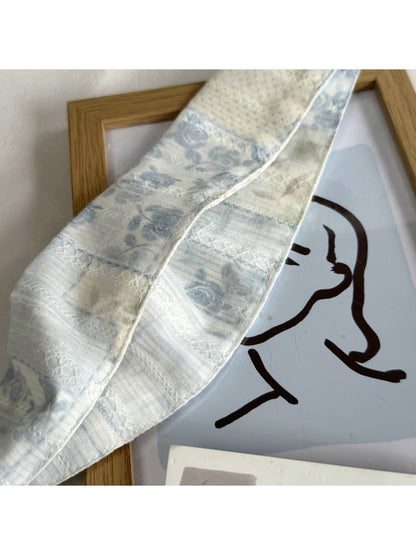 Scarvii - Floral Print Long Narrow Neck Scarf