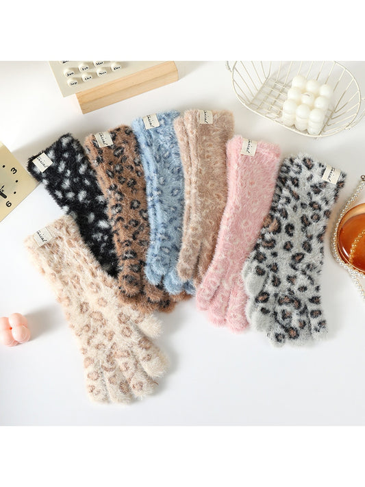 Gloving - Leopard Print Fuzzy Knit Long Cuff Gloves