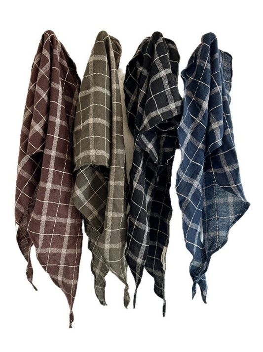 Scarvii - Plaid Pattern Diamond Shaped Winter Scarf
