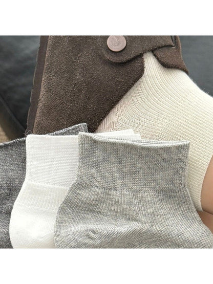 Rufia - Elegant Solid Women's Ankle Socks
