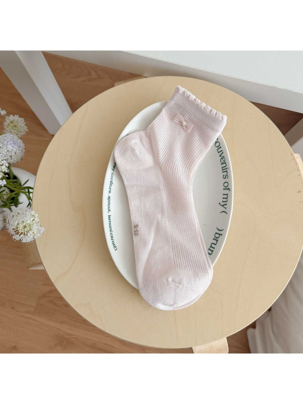 Rufia - Buttery Floral Bow Detail Casual Ankle Socks