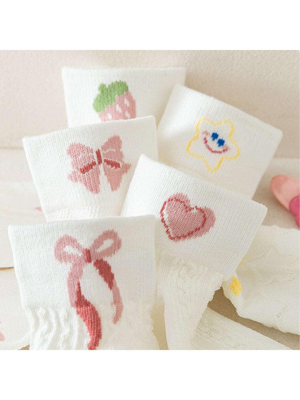 Rufia - White Base Cute Pattern Ankle Socks