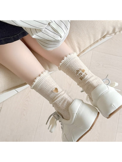 Rufia - Scalloped Heart Embroidered Crew Socks