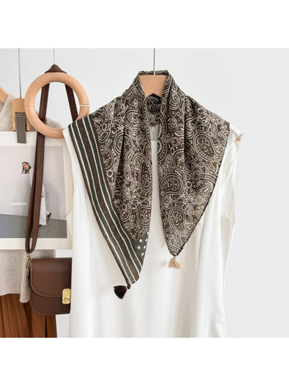 Scarvii - Retro Printed Tassel Embellishment Square Scarf