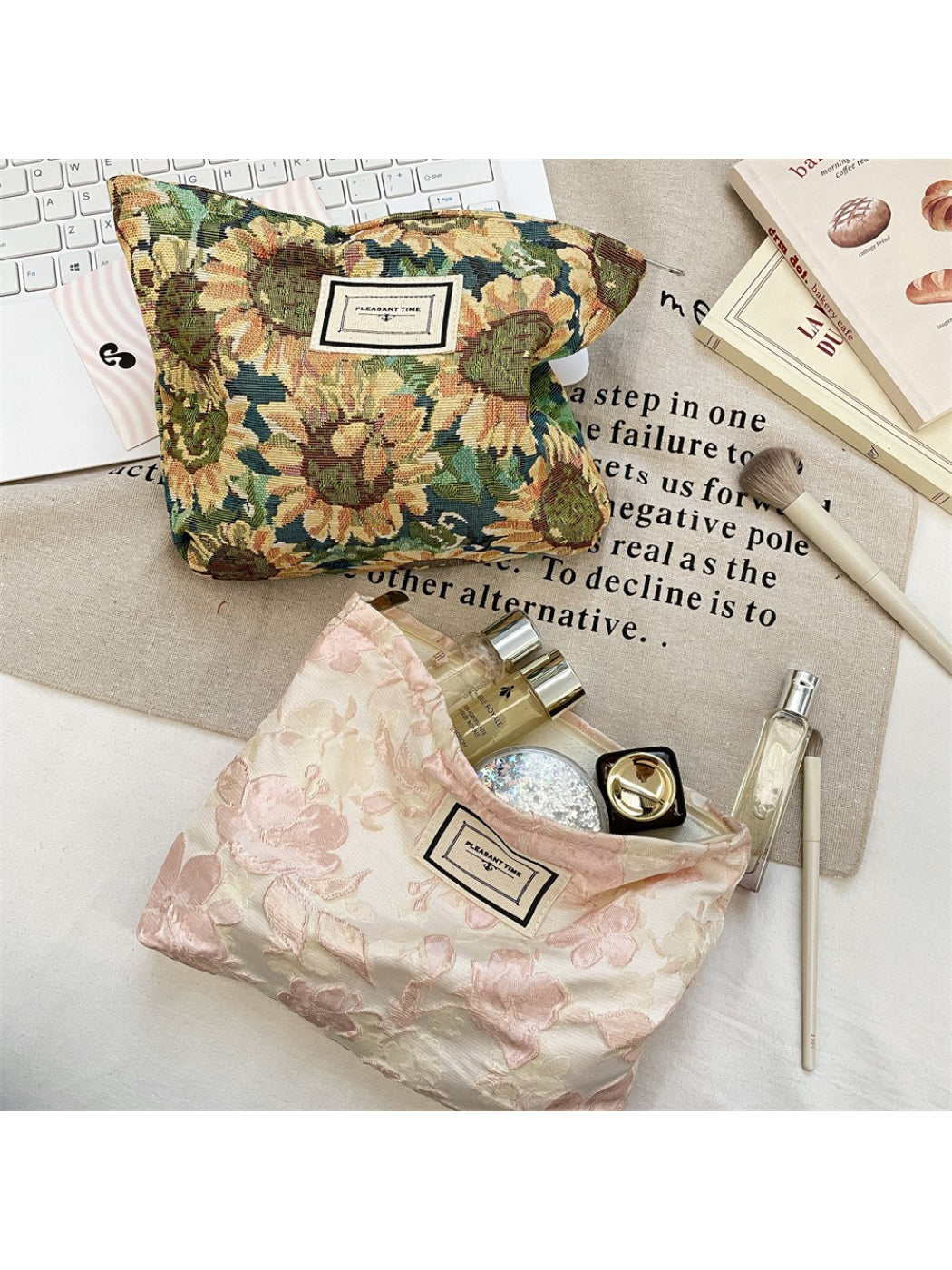 Cosbai - Sunflower Floral Makeup Bag