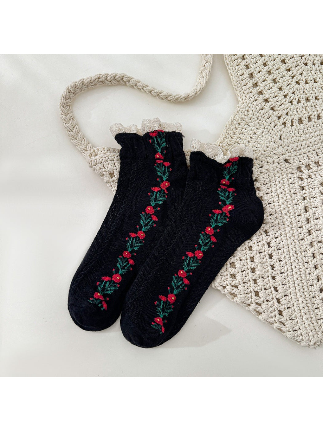 Rufia - Lace Trim Embroidered Floral Crew Socks product image 5