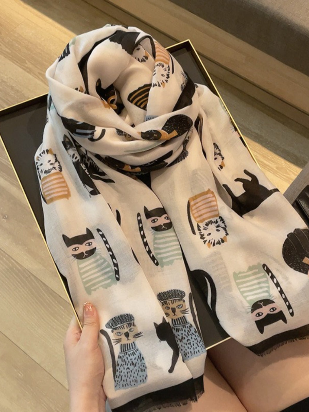 Scarvii - Playful Cat Print Scarf