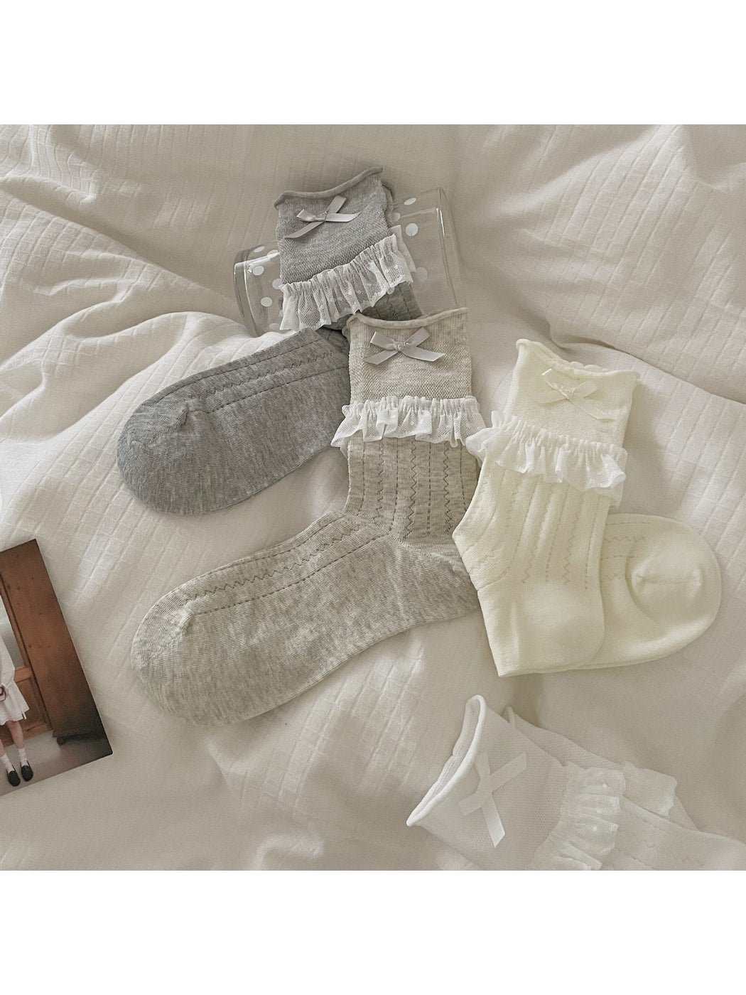 Rufia - Bow Ruffle Trim Ballet Style Crew Socks