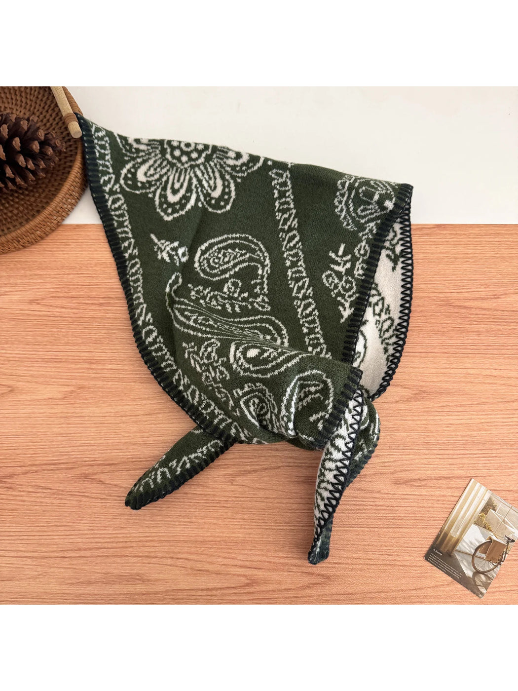 Scarvii - Paisley Pattern Knit Triangle Scarf