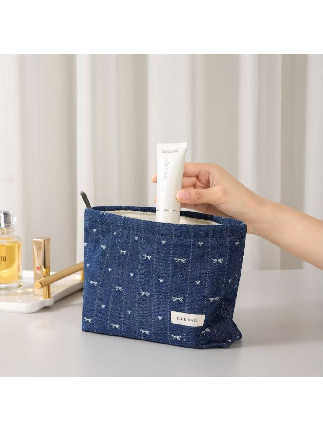Cosbai - Sweet Bow Cosmetic Bag