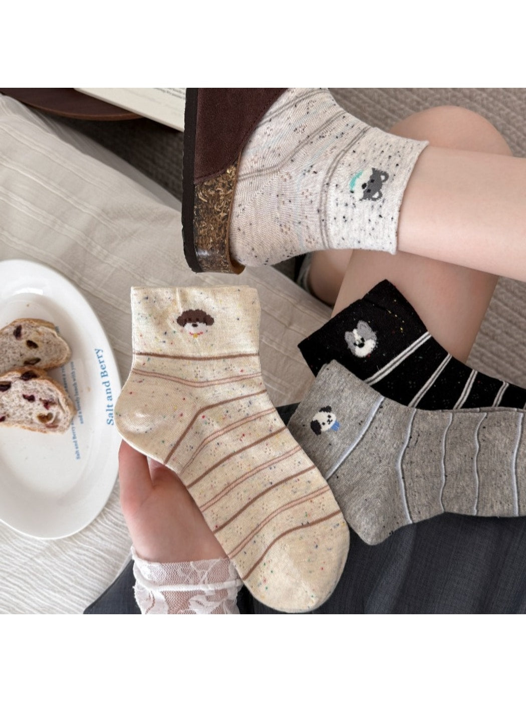 Rufia - Playful Dog Pattern Women's Ankle Socks
