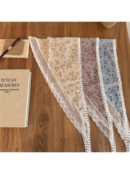 Scarvii - Floral Lace Trim Printed Triangle Bandana Scarf