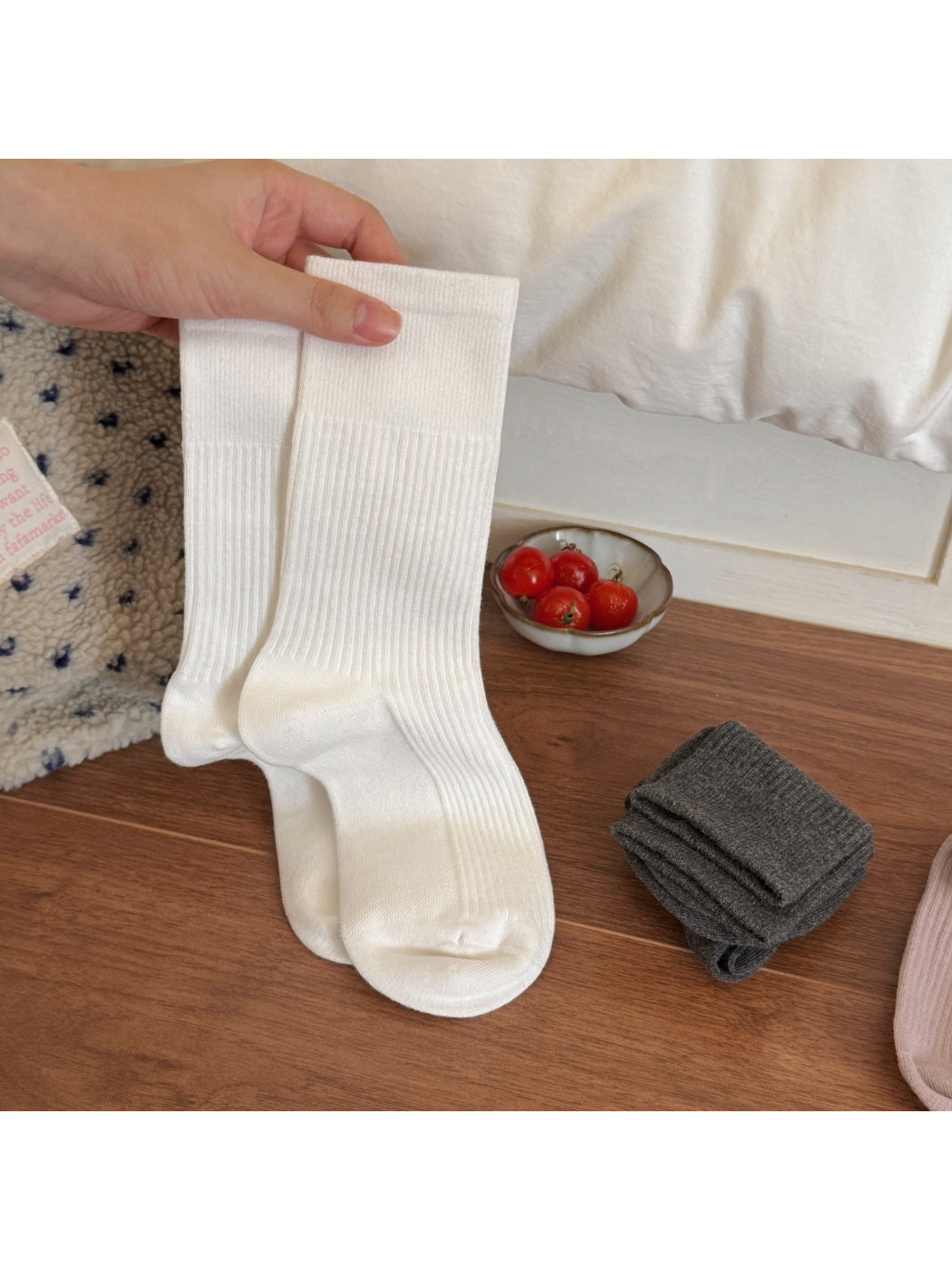 Rufia - Solid Ribbed Everyday Crew Socks