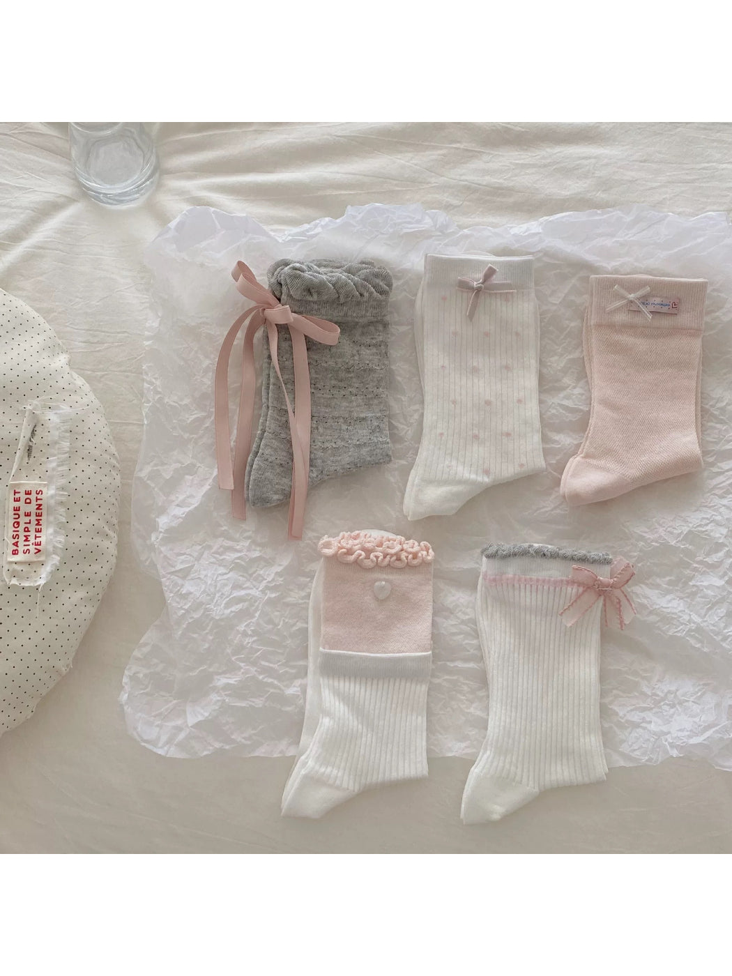 Rufia Ribbon Lace Mesh Crew Socks texture detail