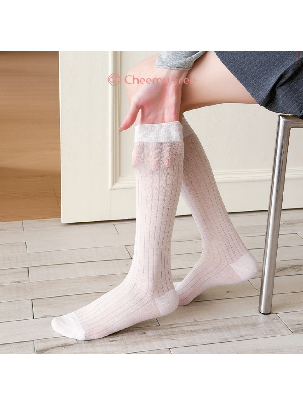 Rufia - Lightweight Sheer Crew Socks product image 3