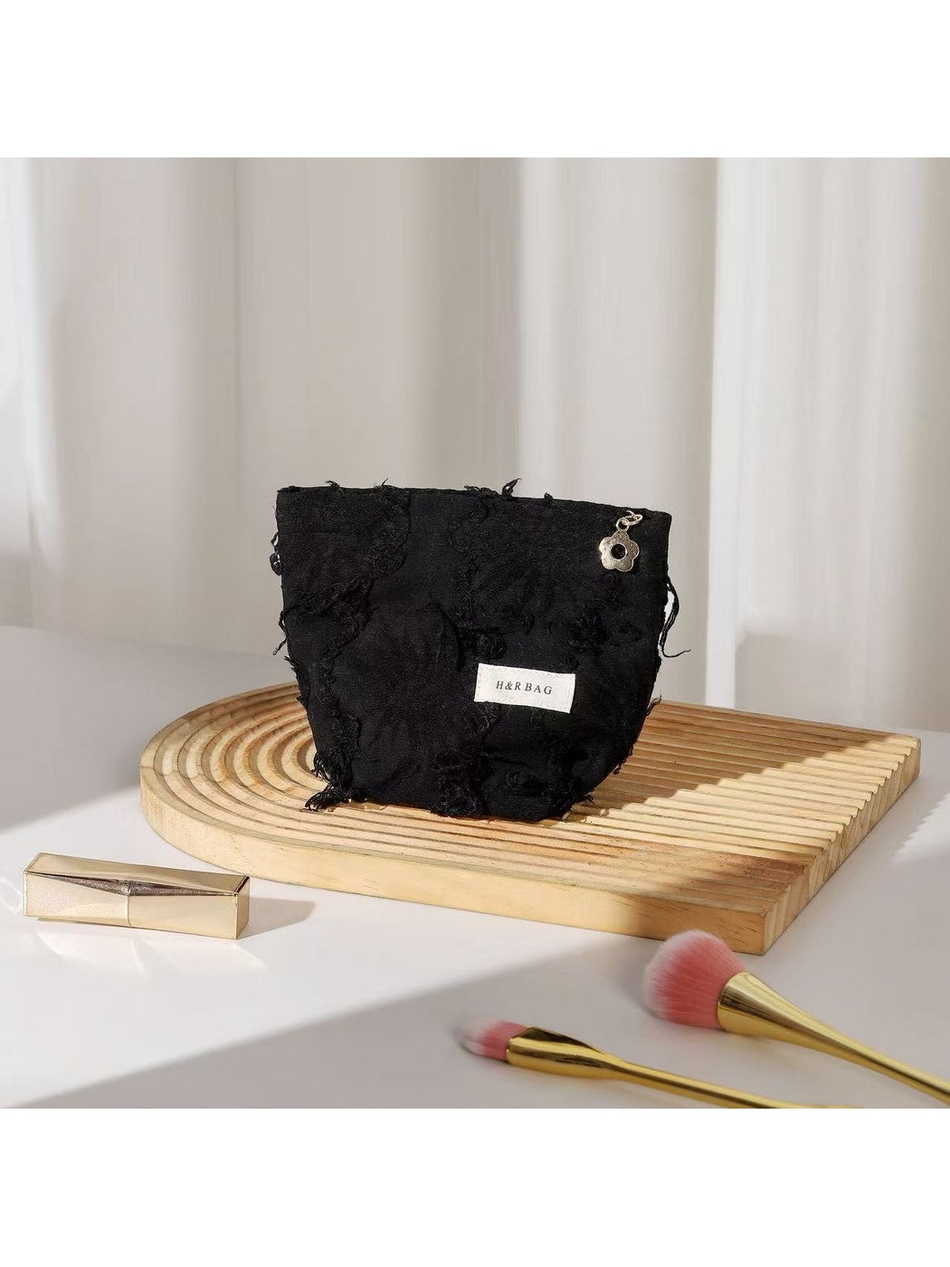 Cosbai - Black Cosmetic Handheld Bag
