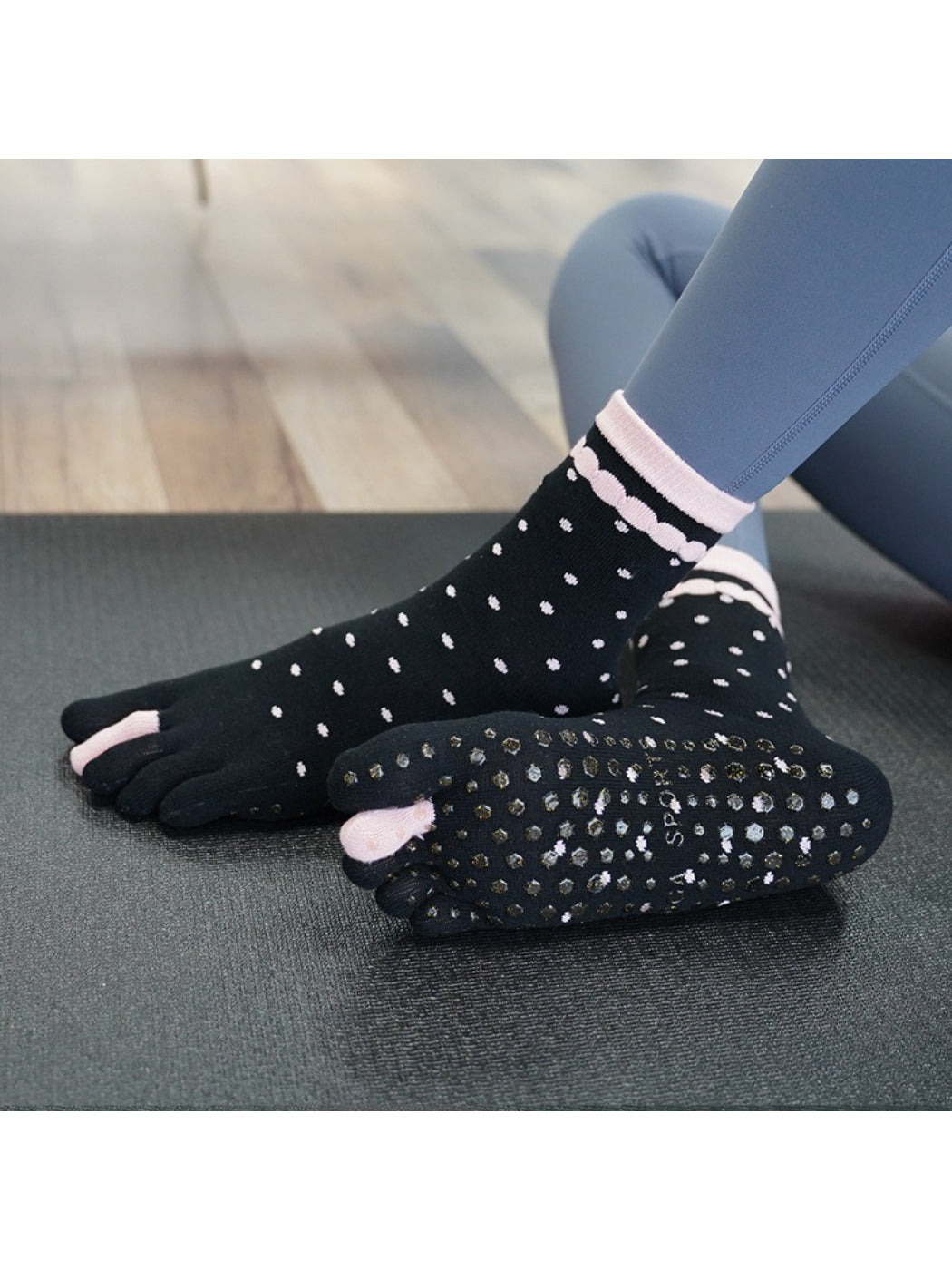 Rufia - Five-Toe Non-Slip Yoga Socks