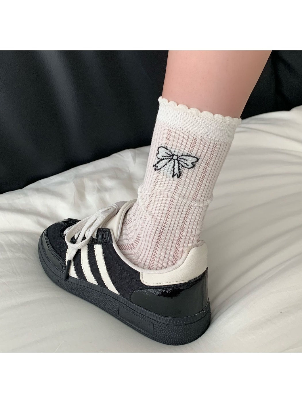 Rufia - Ribbed Mesh Bow Pattern Crew Socks