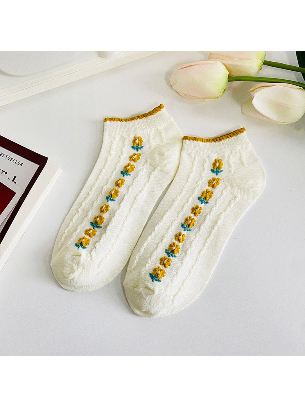 Rufia - Ruffle Cuff Floral Pattern Ankle Socks
