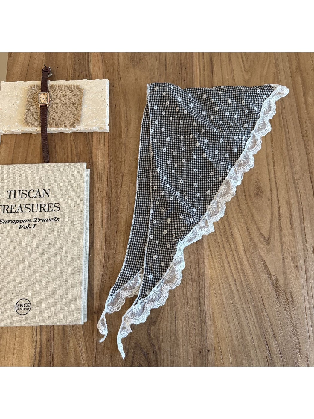 Scarvii - Floral Lace Edge Printed Triangle Bandana