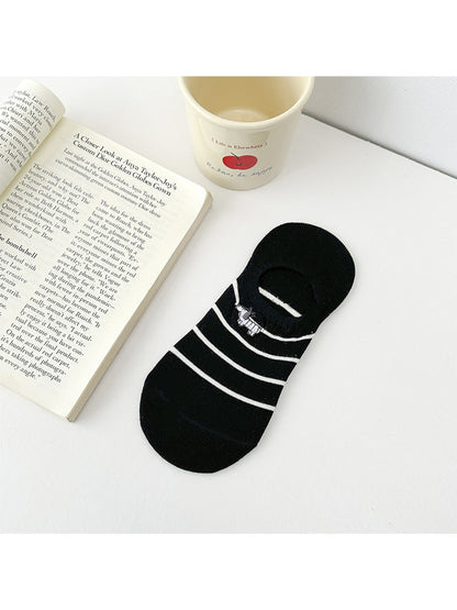 Rufia - Striped Dog Embroidery No Show Socks