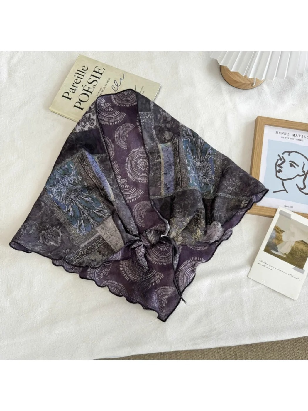 Scarvii - Vintage Patchwork Print Triangle Scarf