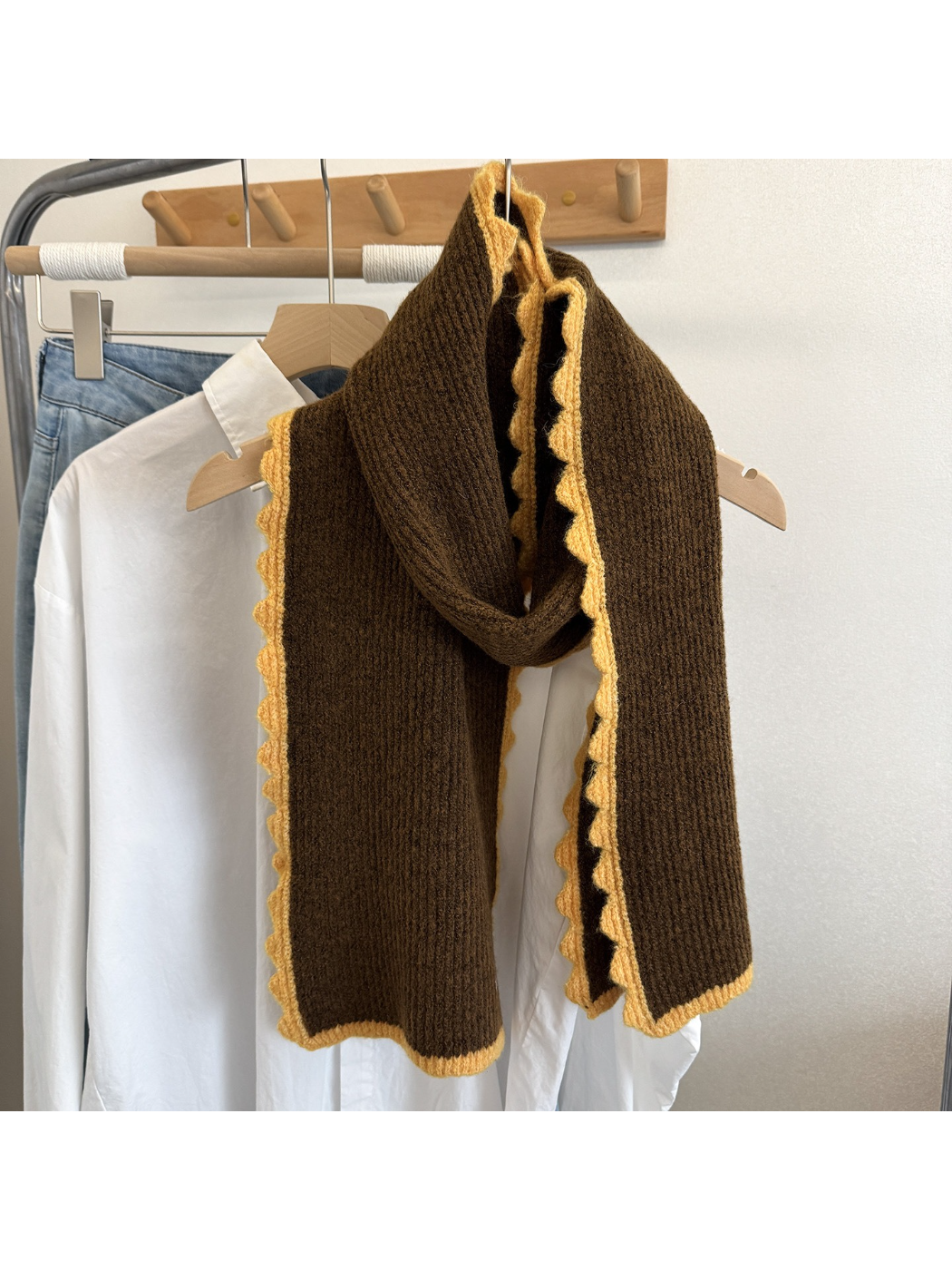 Scarvii - Wavy Edge Ribbed Scarf