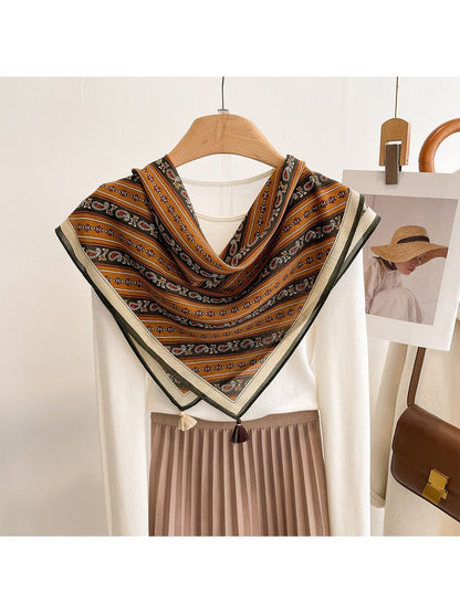 Scarvii - Retro Diagonally Arranged Paisley Square Scarf