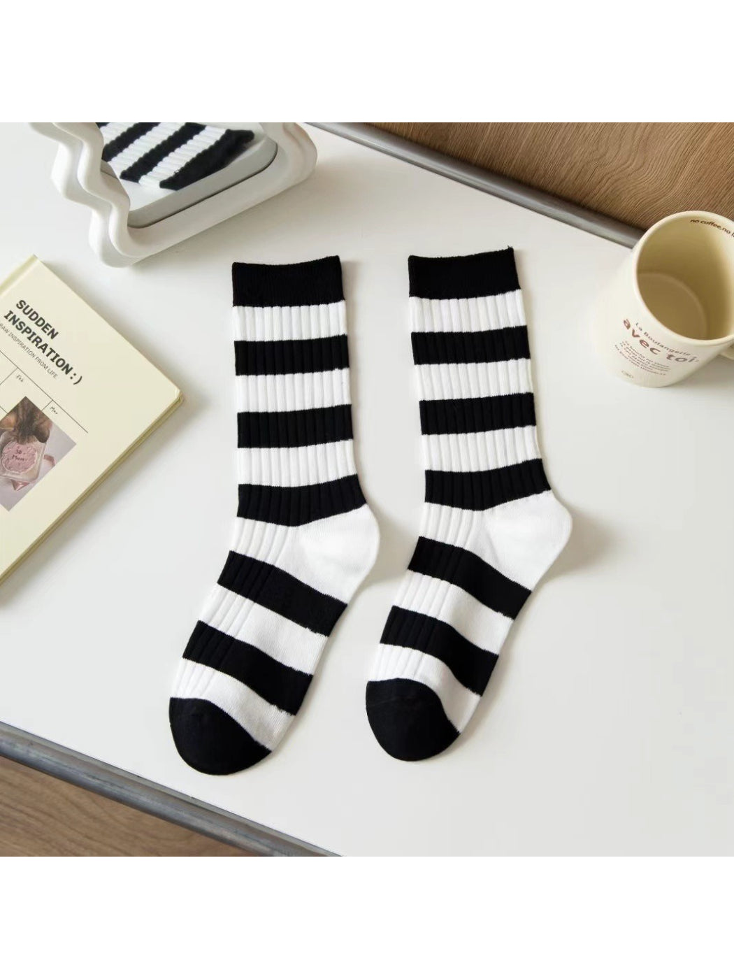 Rufia - College Style Wide Stripe Crew Socks