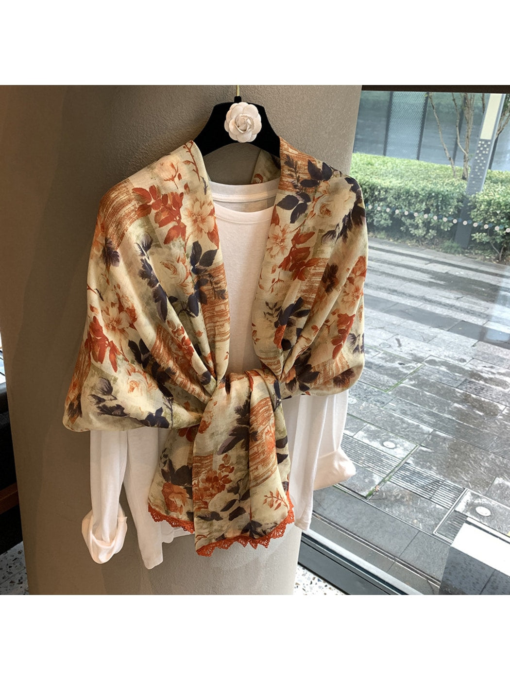 Scarvii - Floral Print Rectangular Shawl Scarf