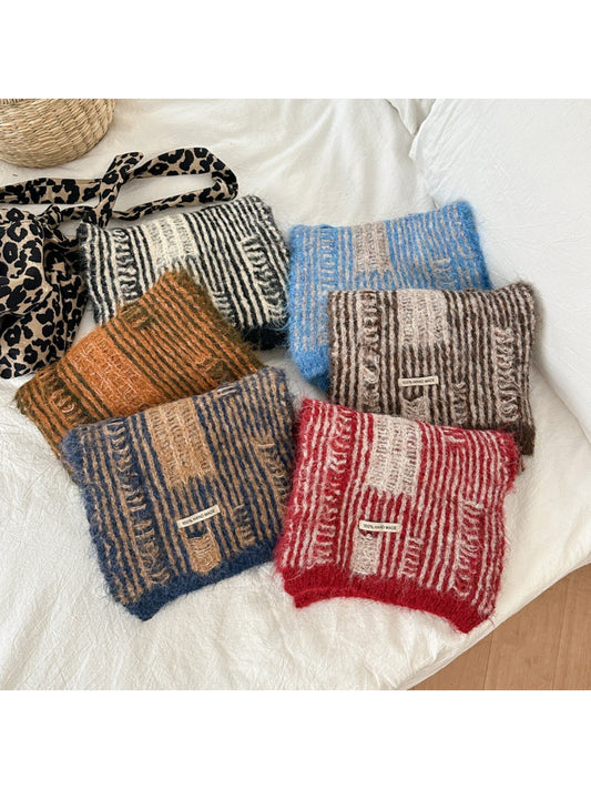 Scarvii – Fuzzy Stripe Knit Scarf