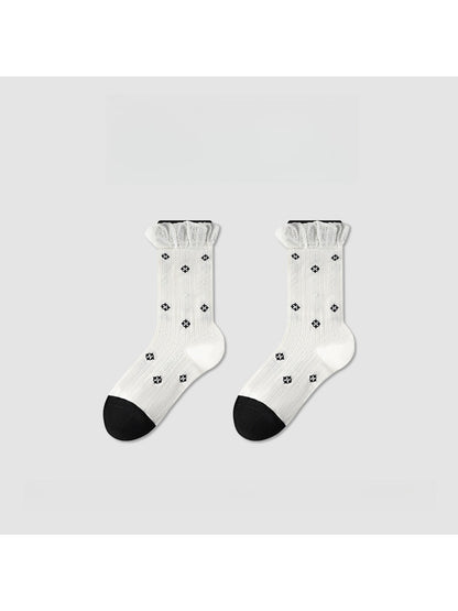 Rufia - Black and White Tones Floral Pattern Crew Socks