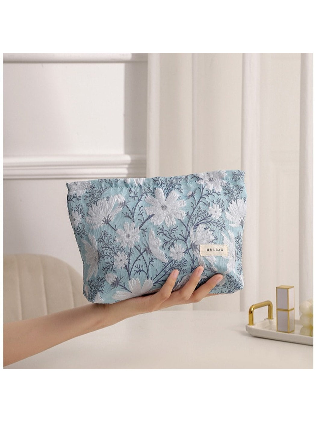Cosbai - Fresh Floral Travel Makeup Organizer Bag