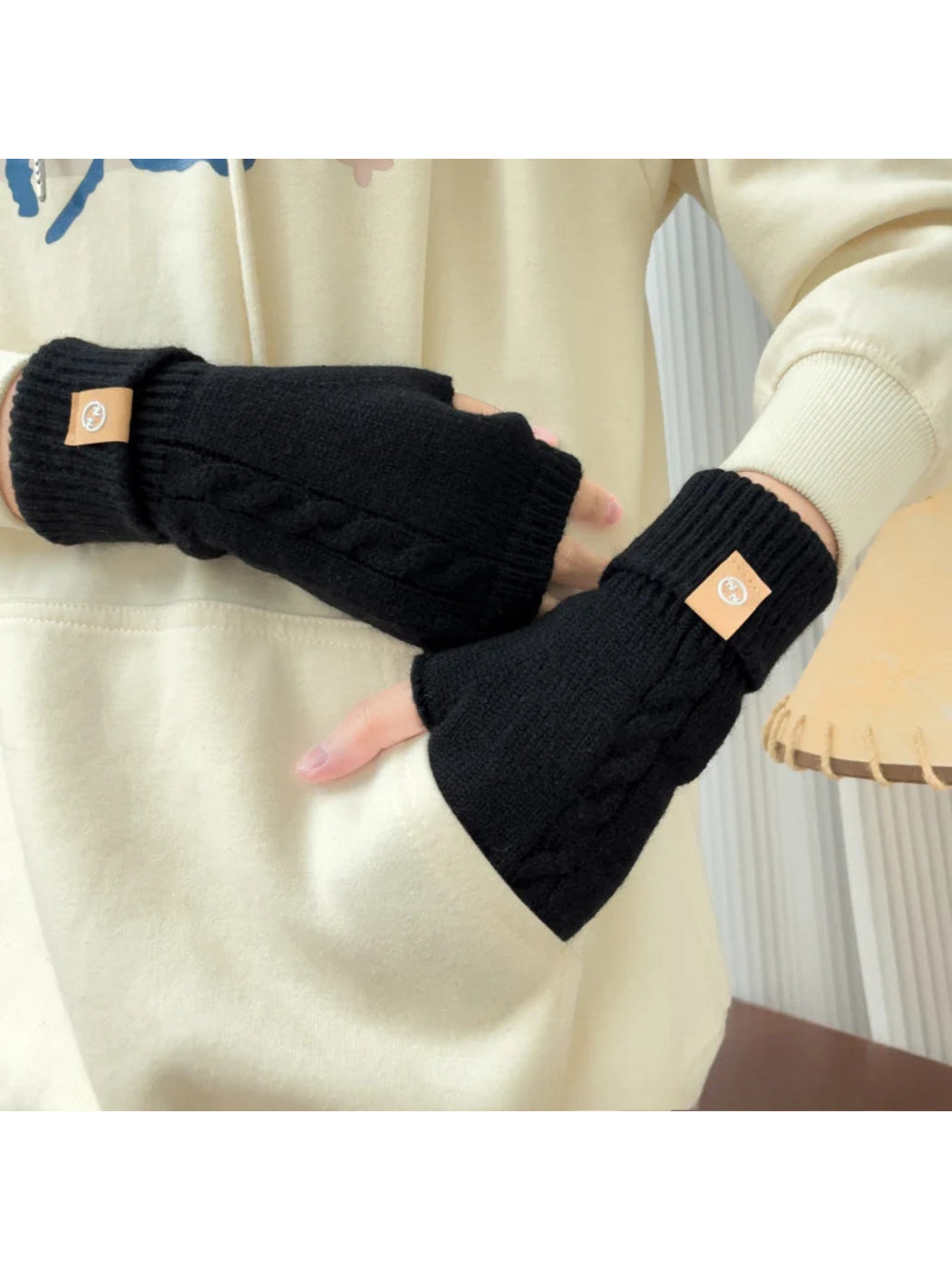 Gloving - Cable Knit Fingerless Gloves