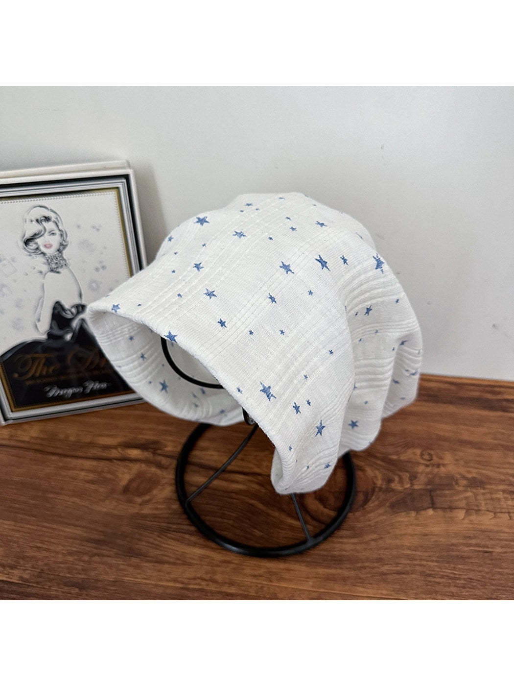 Haila - Women's Star Print Brimless Stack Hat
