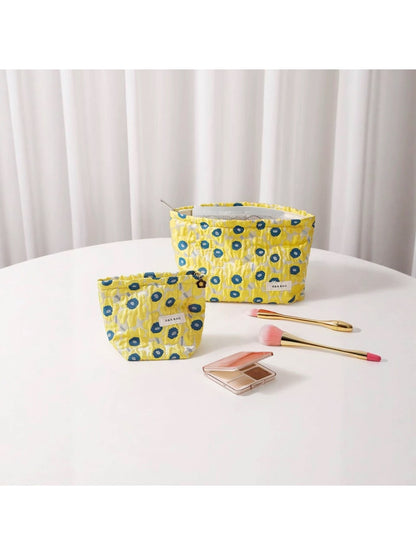 Cosbai - Sweet Floral Handheld Makeup Storage Bag