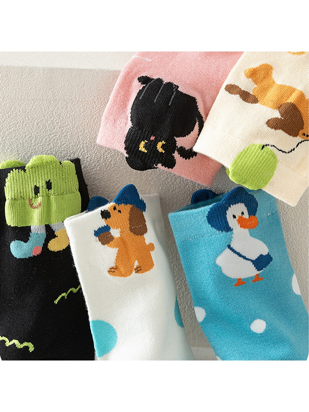 Rufia - Playful Animal Pattern Casual Crew Socks