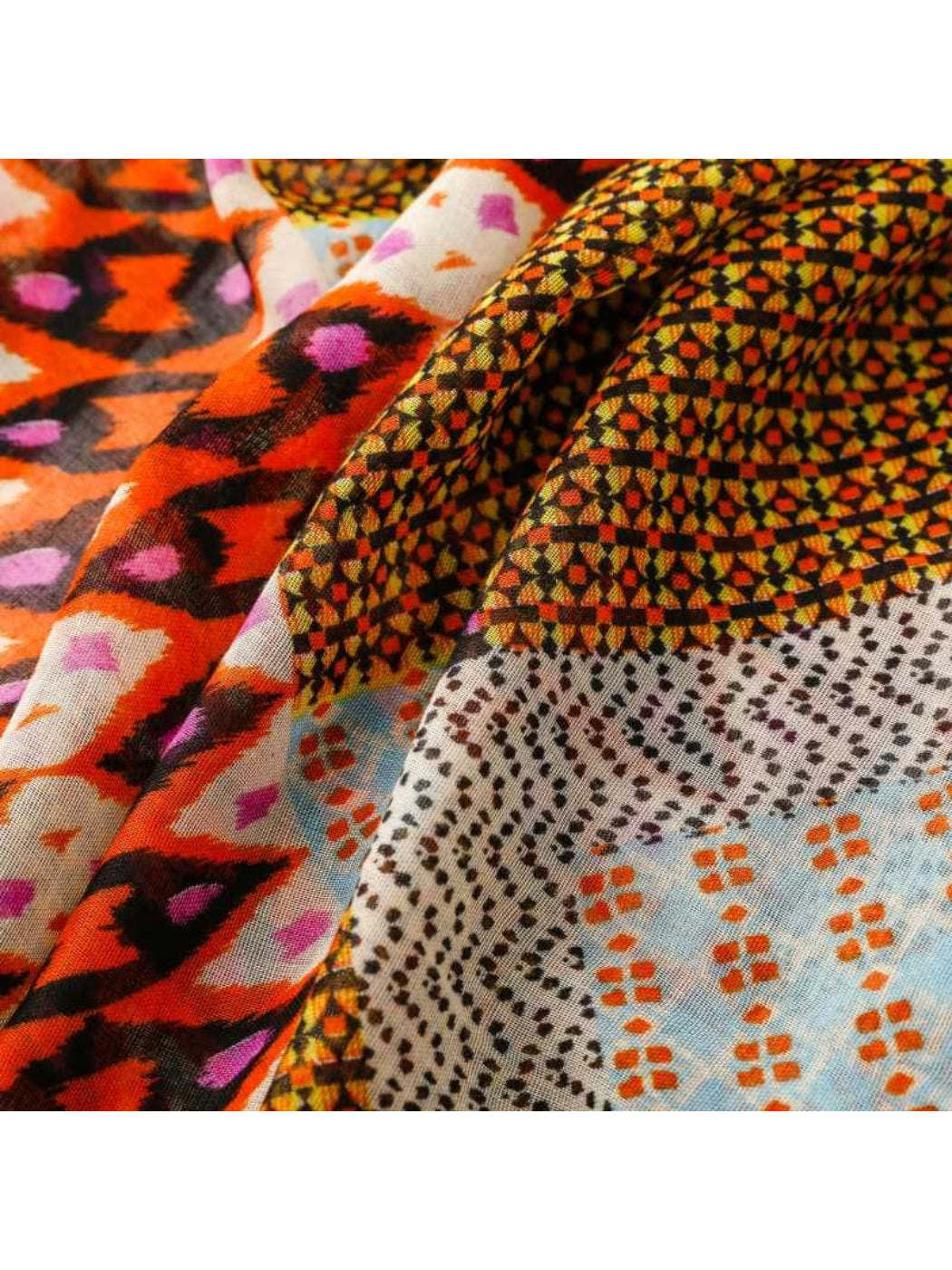 Scarvii - Graphic Patchwork Pattern Soft Scarf