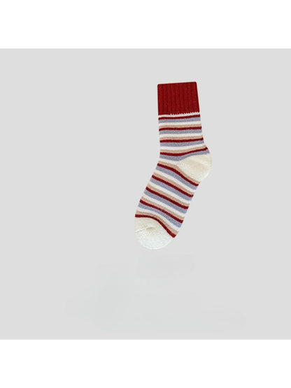 Rufia - White and Red Pattern Crew Socks