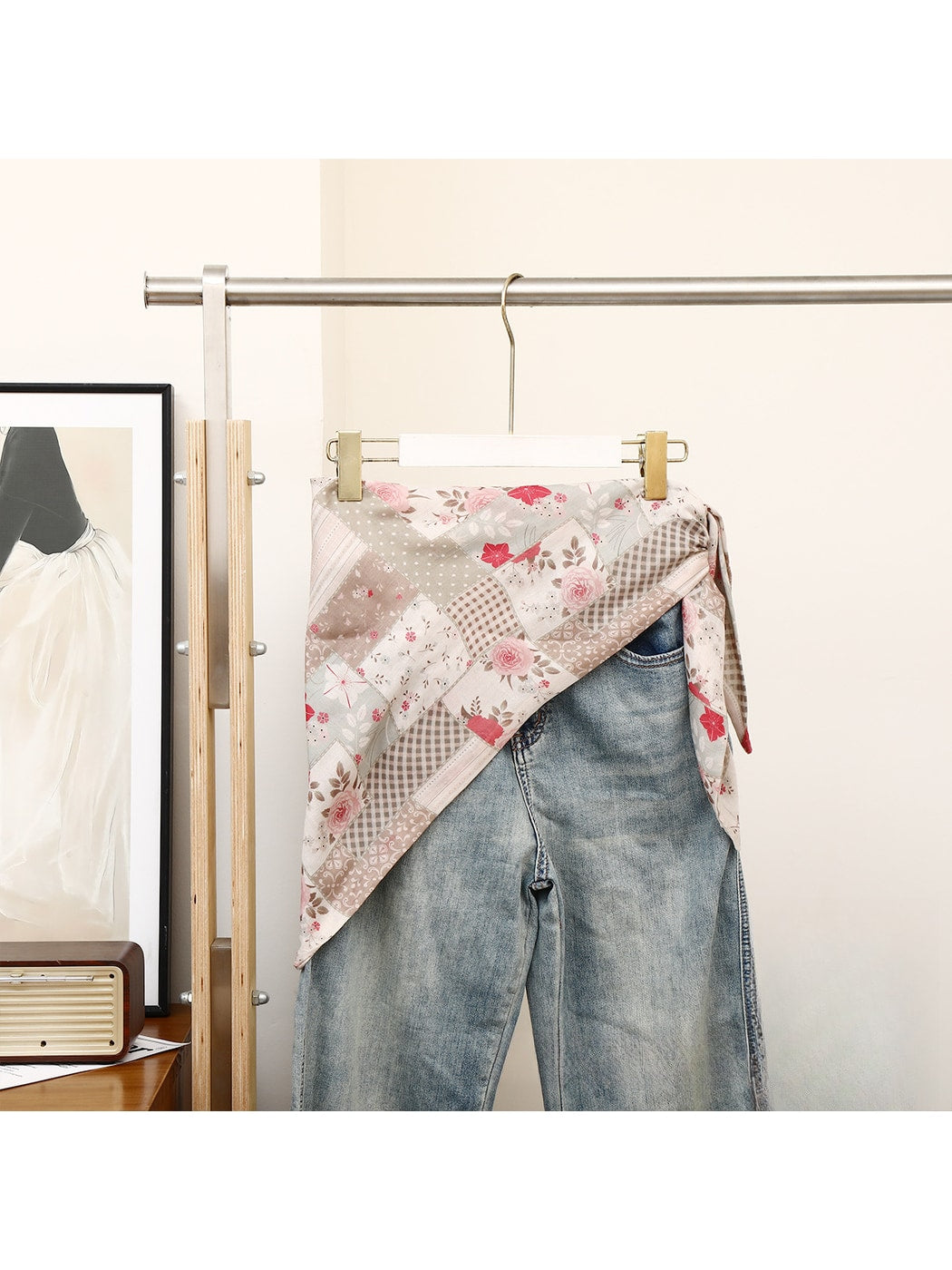 Scarvii - Patchwork Floral Print Triangle Scarf