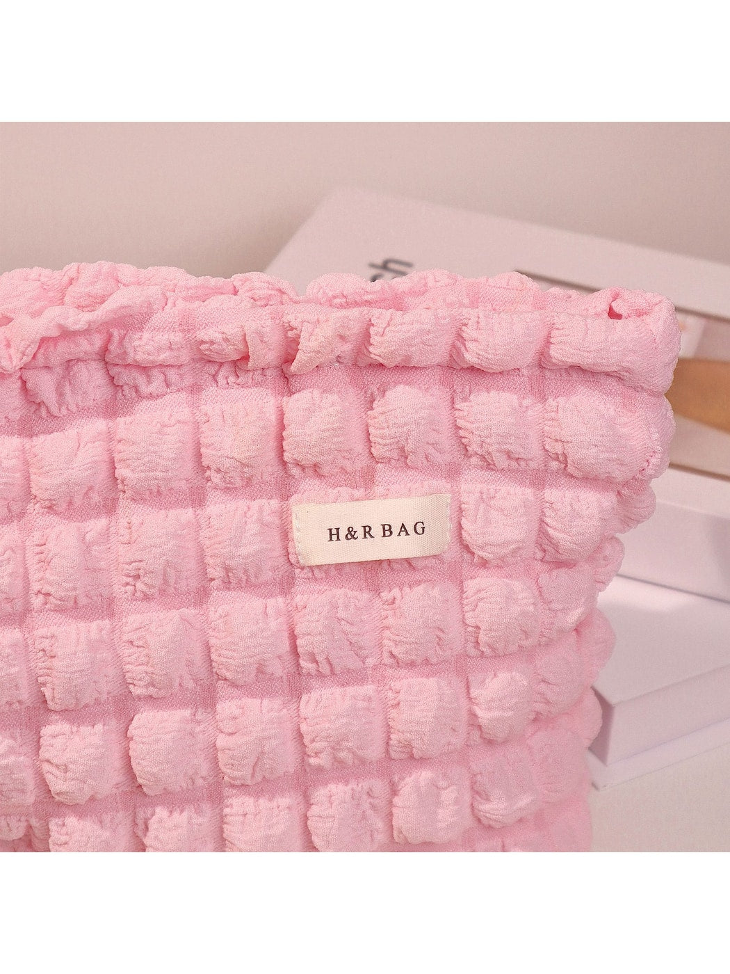 Cosbai - Textured Bubble Women's Cosmetic Bag