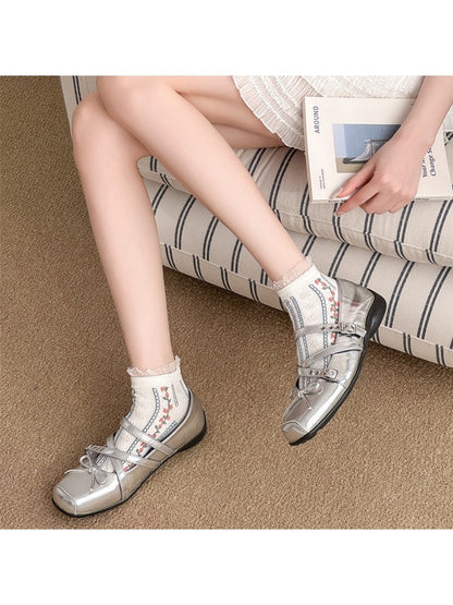 Rufia - Cute Floral Lace Trim Ankle Socks